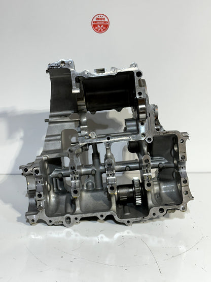 2021-2023 KAWASAKI NINJA ZX10R OEM UPPER LOWER ENGINE MOTOR BLOCK CRANK CASE SET