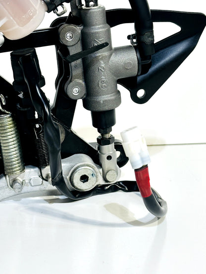 2020-2026 YAMAHA YZF R1 OEM REAR BACK BRAKE MASTER CYLINDER W/ FOOT PEG