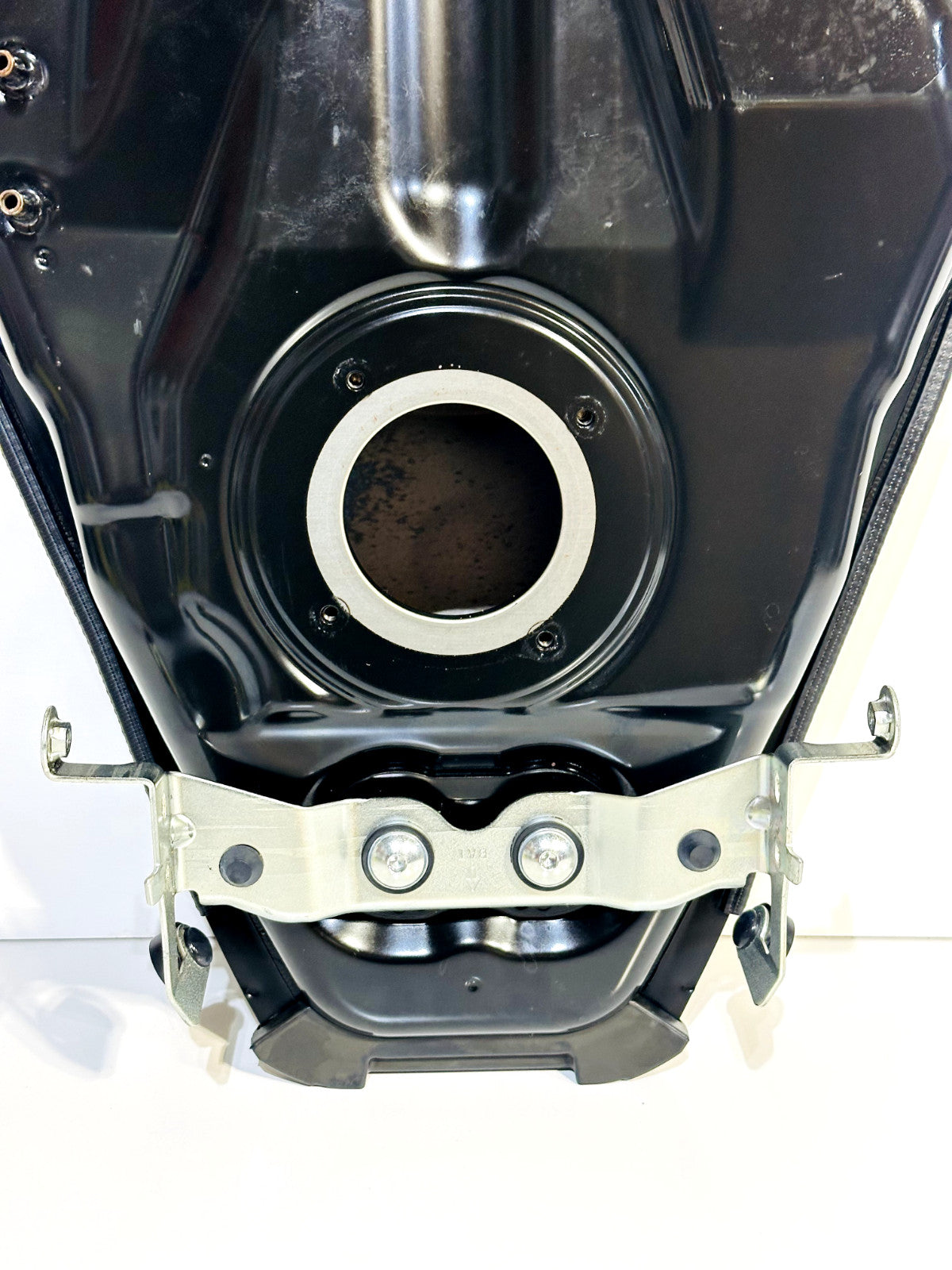 2023-2024 YAMAHA MT07 MT-07 OEM GAS FUEL TANK CELL PETROL RESERVOIR