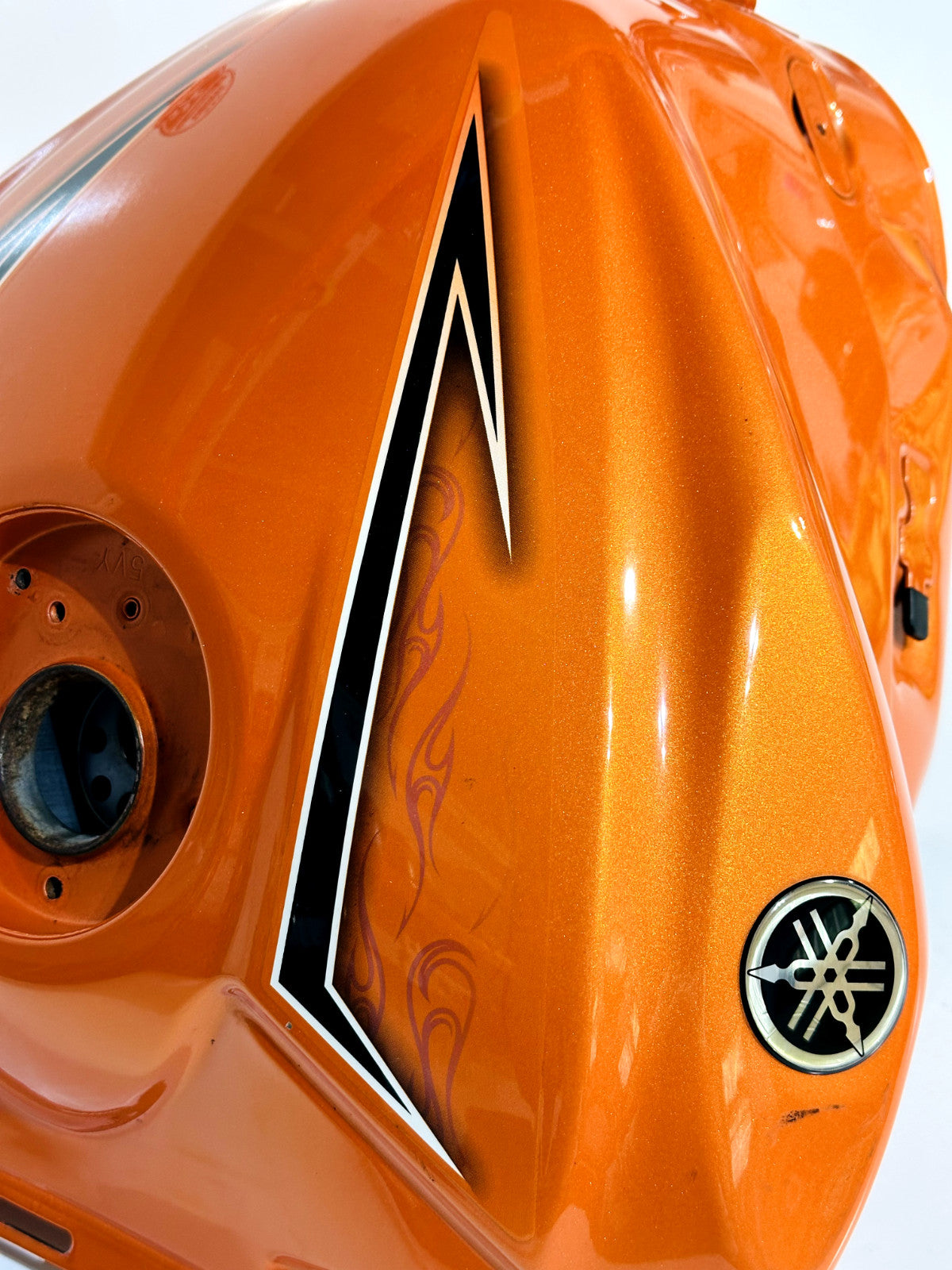 (2009) 2008-2016 YAMAHA YZF R6 OEM GAS FUEL TANK CELL PETROL RESERVOIR ORANGE