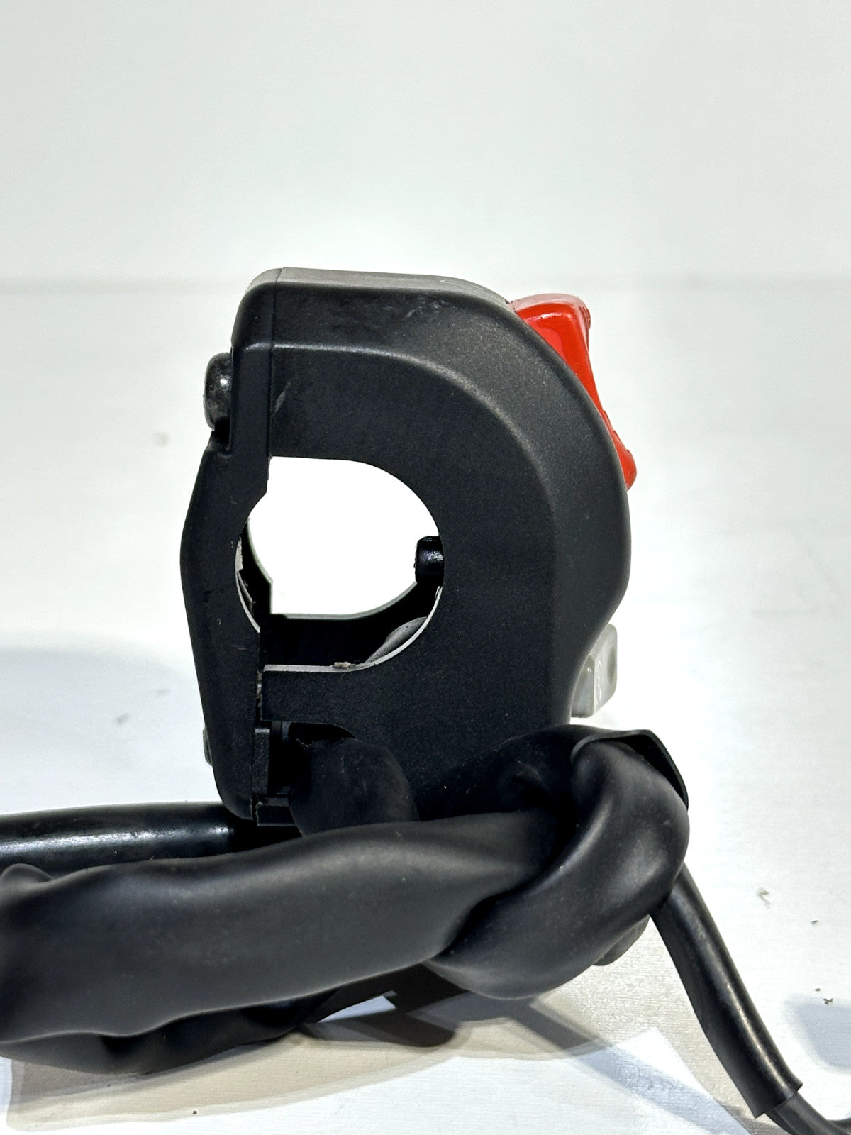 2008-2016 YAMAHA YZF R6 OEM RIGHT HANDLE BAR START STOP KILL SWITCH