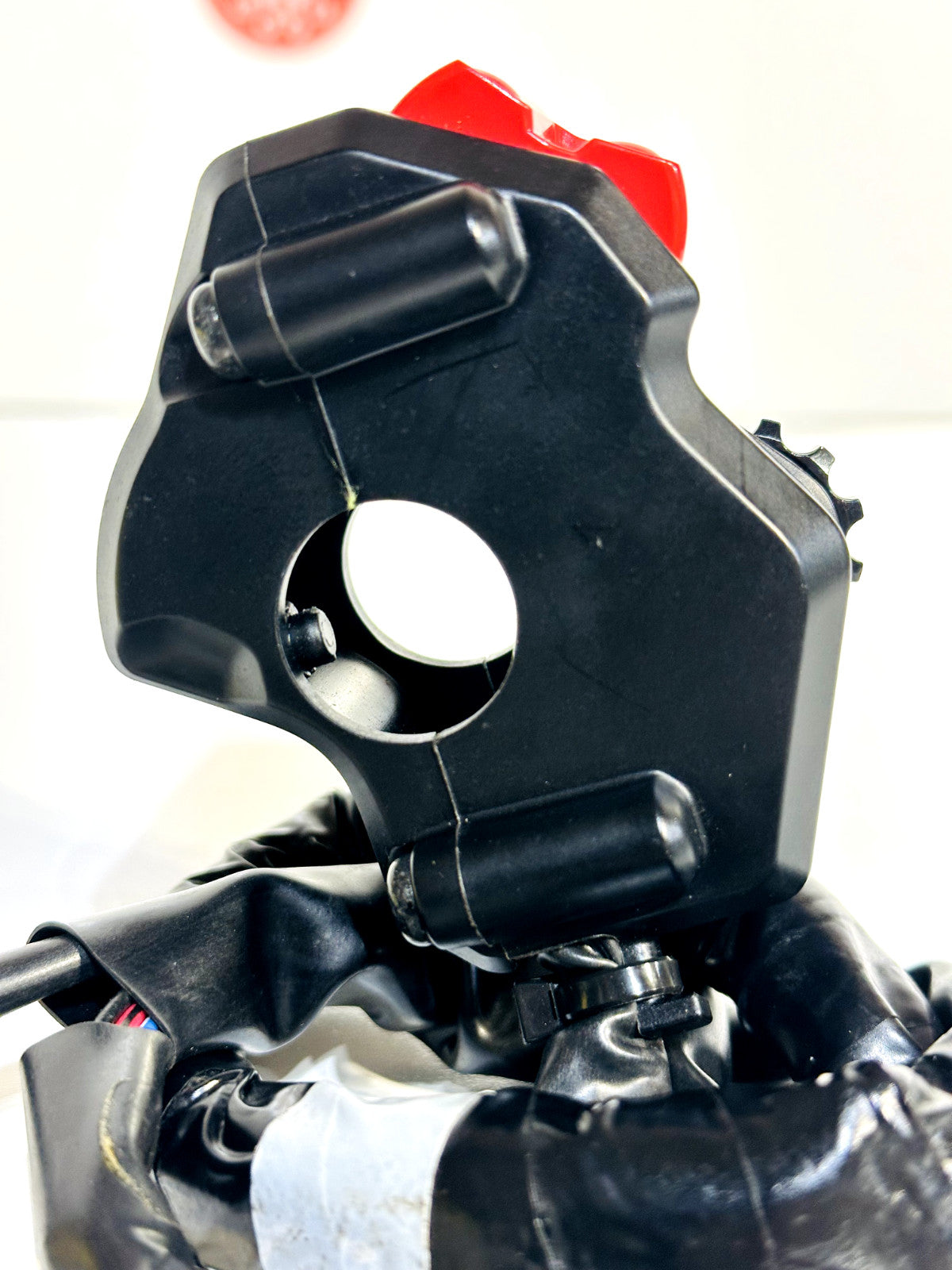 2021-2024 YAMAHA MT07 MT-07 OEM RIGHT HANDLE BAR START STOP KILL SWITCH