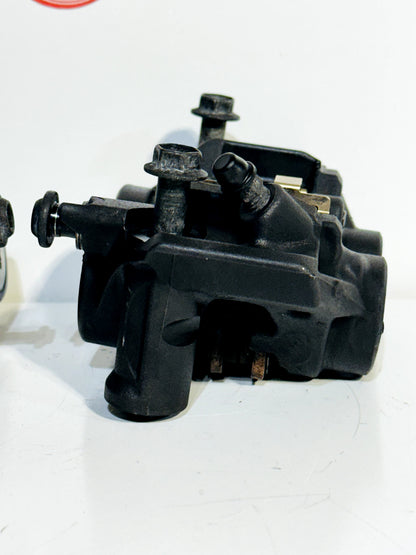 2022-2025 YAMAHA YZF R7 OEM LEFT & RIGHT FRONT BRAKE CALIPER SET W/ HARDWARE
