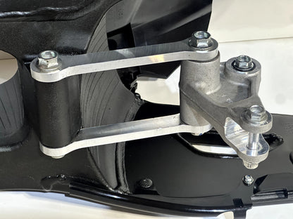 2020-2026 YAMAHA YZF R1 OEM SWINGARM REAR BACK SUSPENSION SWING ARM
