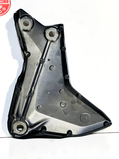 2022-2025 YAMAHA YZF R7 OEM LEFT & RIGHT FRAME COVER PANEL FOOT PEG BRACKET SET