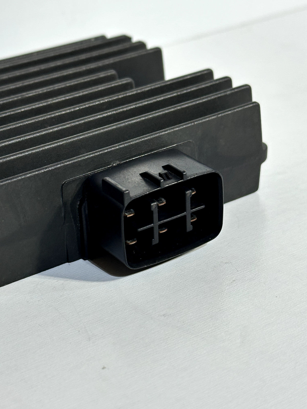 2008-2016 YAMAHA YZF R6 OEM RECTIFIER VOLTAGE REGULATOR