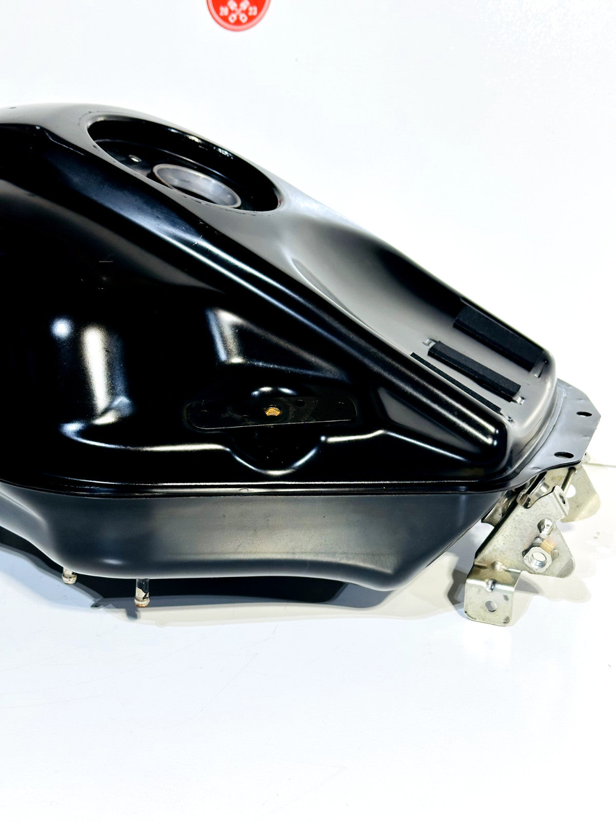 2022-2025 YAMAHA YZF R7 OEM GAS TANK FUEL CELL PETROL RESERVOIR BEB-24110