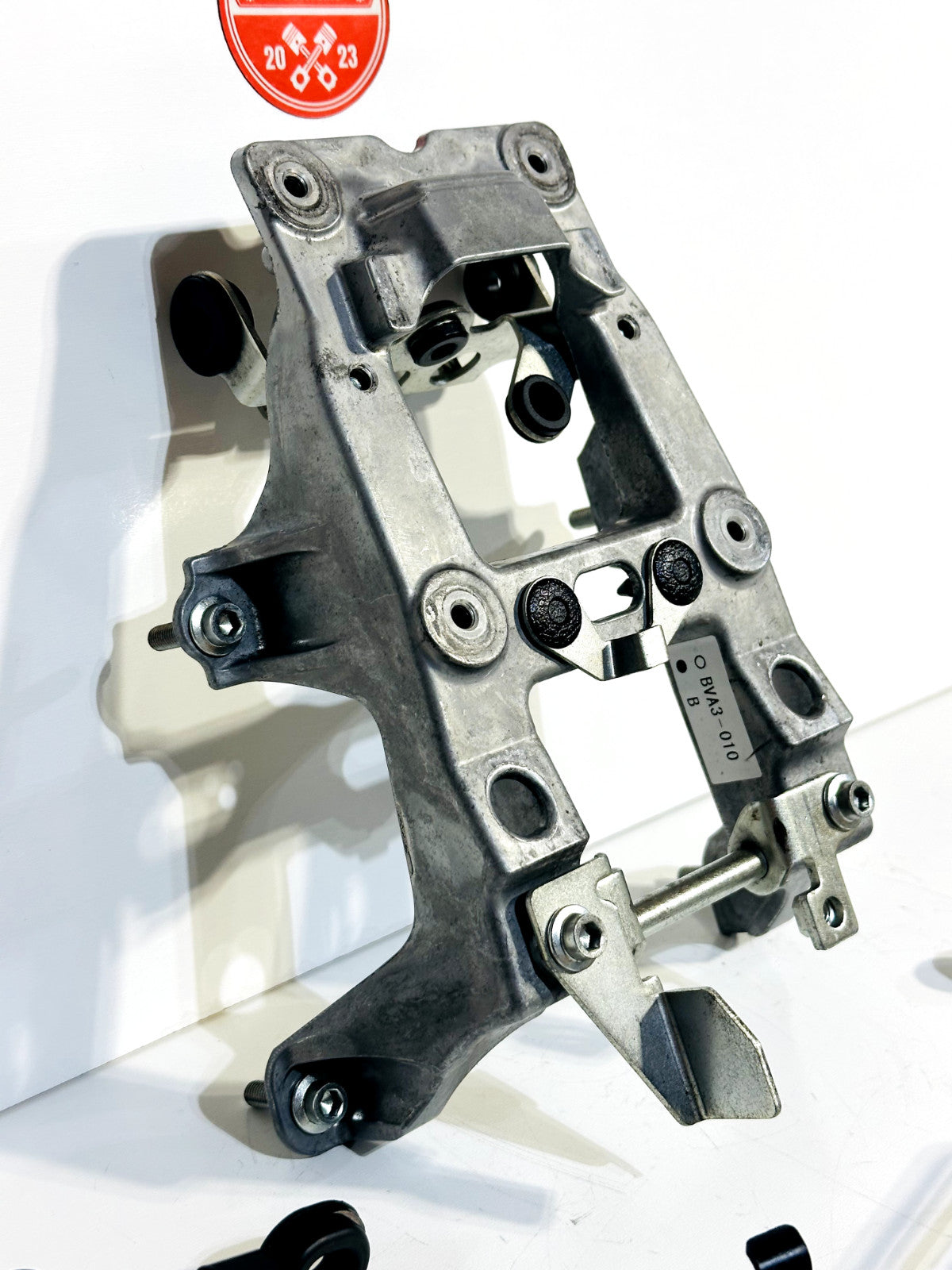 2022-2025 YAMAHA YZF R7 OEM REAR BACK TAIL SUB FRAME BATTERY SEAT BRACKET SET