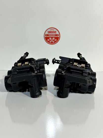 2022-2025 YAMAHA YZF R7 OEM LEFT RIGHT FRONT BRAKE CALIPER SET W/ PADS