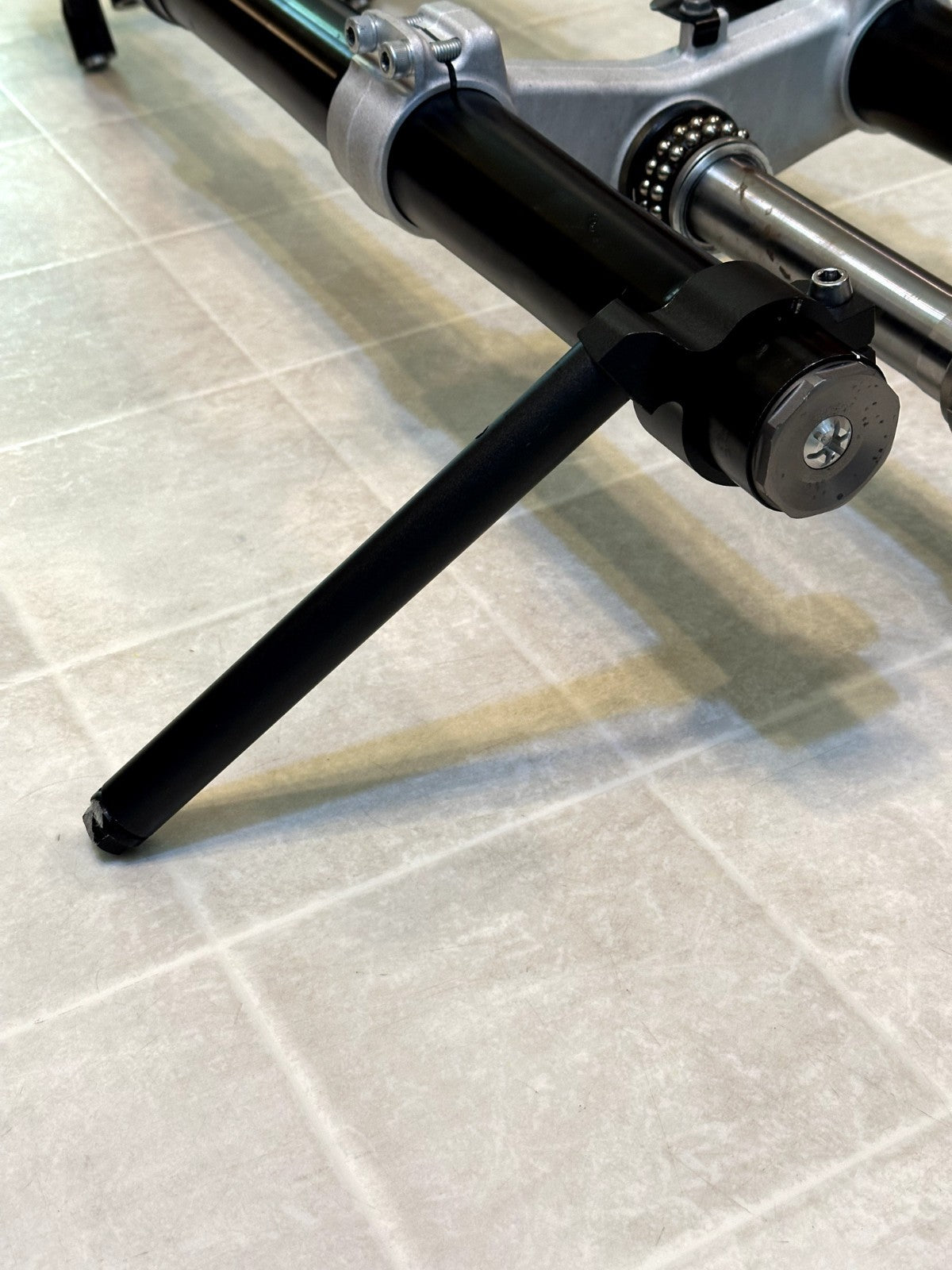 2019-2026 KAWASAKI NINJA ZX6R FRONT FORKS FORK SHOCK SUSPENSION W/ CLIP ON SET