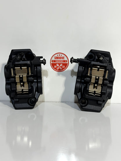 2022-2025 YAMAHA YZF R7 OEM LEFT RIGHT FRONT BRAKE CALIPER SET W/ PADS