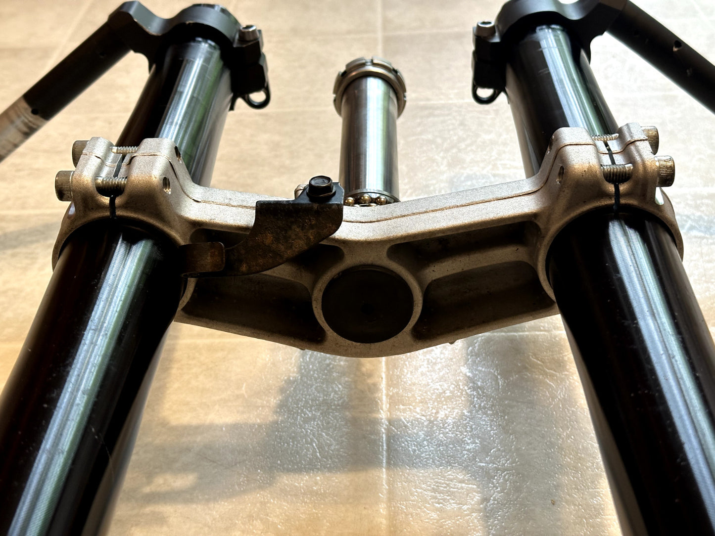 2019-2026 KAWASAKI NINJA ZX6R FRONT FORKS FORK SHOCK SUSPENSION W/ CLIP ON SET