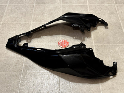 2021-2025 KAWASAKI NINJA ZX10R OEM REAR BACK TAIL CENTER COWL FAIRING BLACK