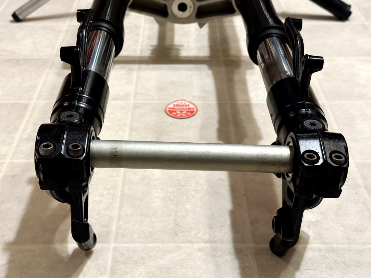 2021-2025 KAWASAKI NINJA ZX10R FRONT FORKS SUPSENSION W/ CLIP ONS + TRIPLE TREE