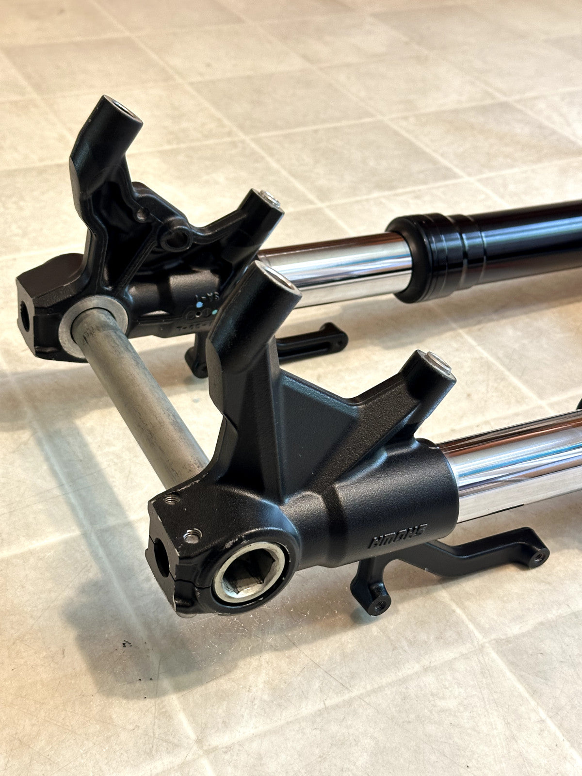 2019-2026 KAWASAKI NINJA ZX6R FRONT FORKS FORK SHOCK SUSPENSION W/ CLIP ON SET