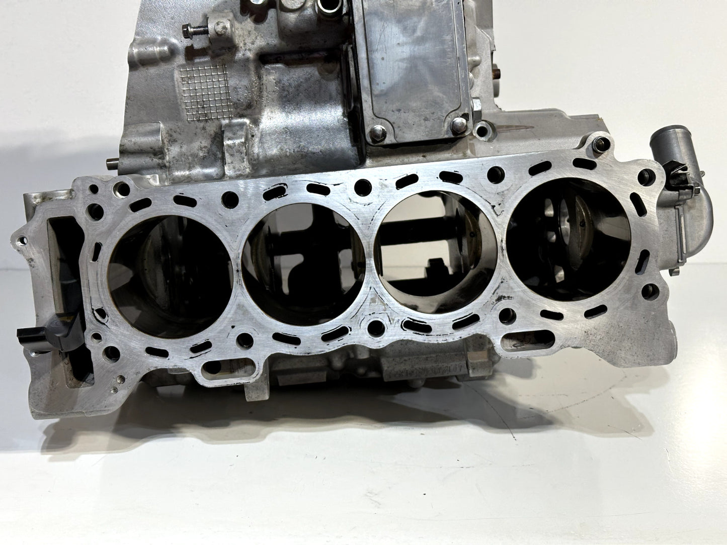 2021-2023 KAWASAKI NINJA ZX10R OEM UPPER LOWER ENGINE MOTOR BLOCK CRANK CASE SET