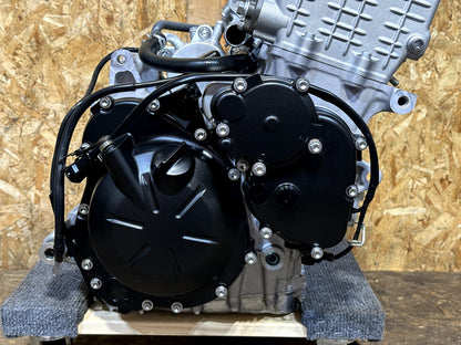 2024-2025 KAWASAKI NINJA ZX6R OEM COMPLETE ENGINE MOTOR ASSEMBLY 806 MILES MINT✅