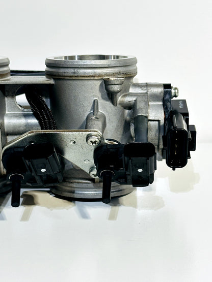 2024-2025 KAWASAKI NINJA ZX10R OEM THROTTLE BODY BODIES + INJECTORS & FUEL LINES
