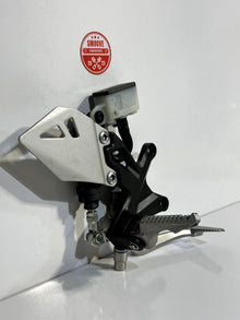 2021-2025 KAWASAKI NINJA ZX10R ZX 10 OEM REAR BRAKE MASTER CYLINDER W/ FOOT PEG