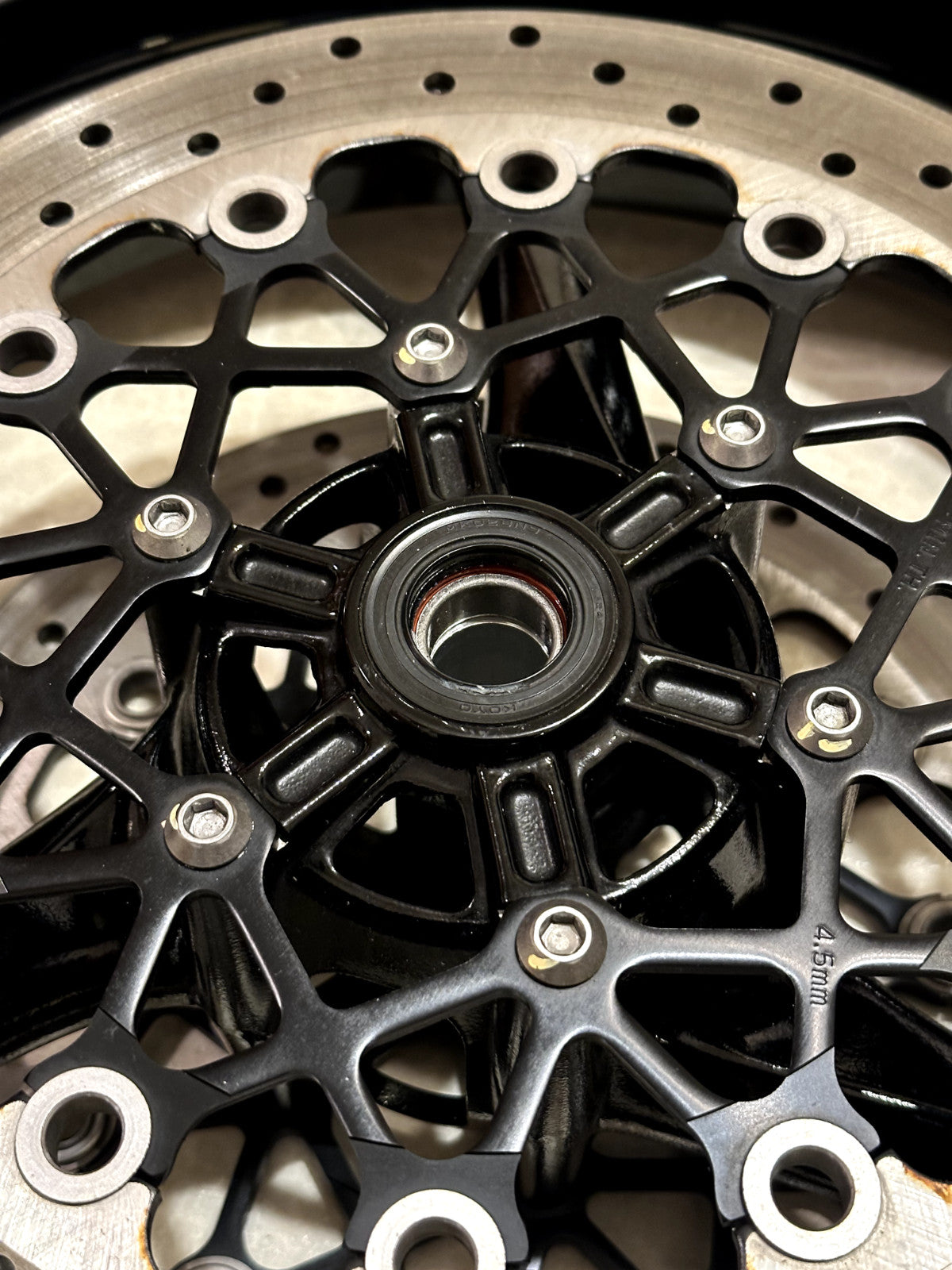 2011-2026 SUZUKI GSXR750 GSXR 750 OEM FRONT WHEEL RIM ROTORS TIRE MINT BLACK