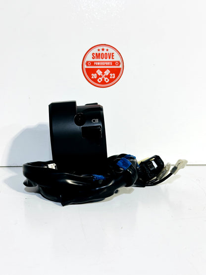 2022-2025 YAMAHA YZF R7 OEM LEFT HANDLE BAR TURN & HORN SIGNAL CONTROL SWITCH
