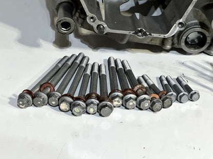 2021-2023 KAWASAKI NINJA ZX10R OEM UPPER LOWER ENGINE MOTOR BLOCK CRANK CASE SET