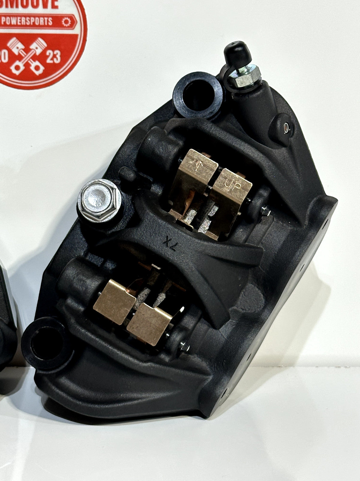 2023-2025 KAWASAKI NINJA ZX4RR OEM RIGHT LEFT FRONT BRAKE CALIPER SET W/ PADS