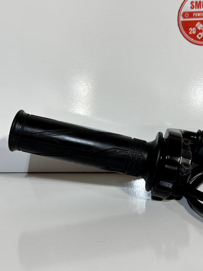 2009-2014 YAMAHA YZF R1 OEM THROTTLE GRIP TUBE HOUSING & CABLES CONTROL ASSEMBLY