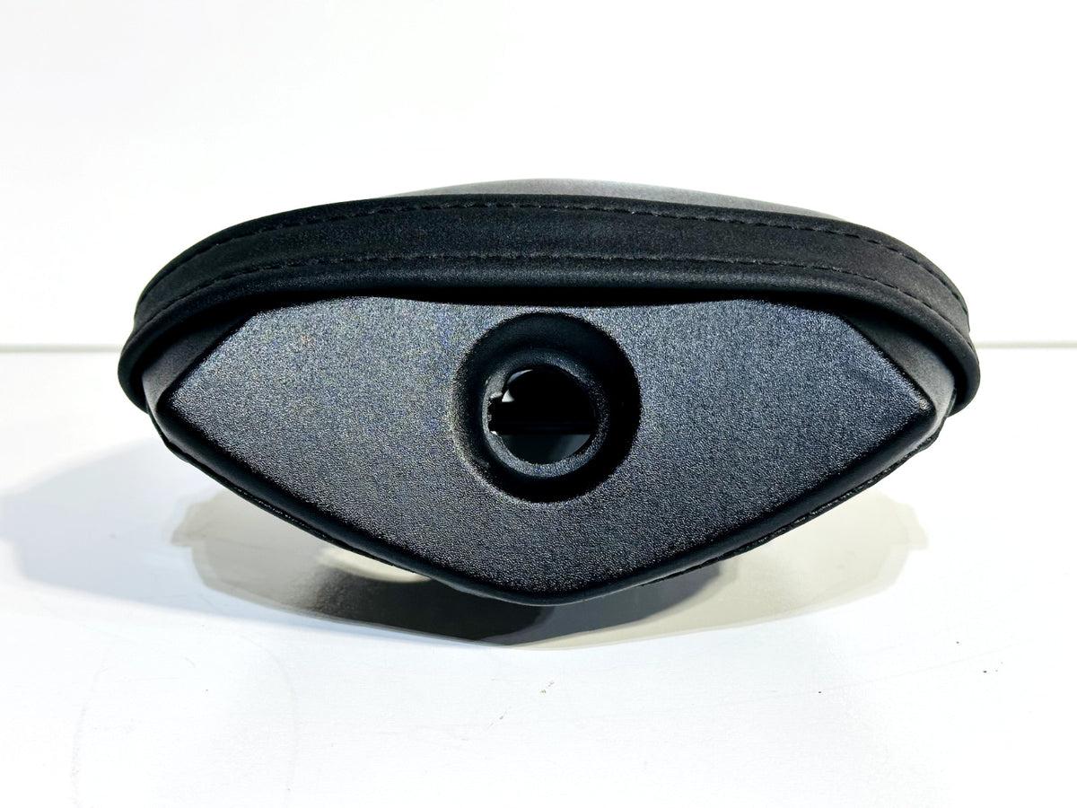 2022-2025 YAMAHA YZF R7 OEM REAR BACK PASSENGER SEAT PAD PILON ASSEMBLY