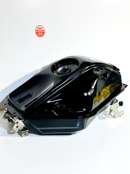2022-2025 YAMAHA YZF R7 OEM GAS TANK FUEL CELL PETROL RESERVOIR BEB-24110