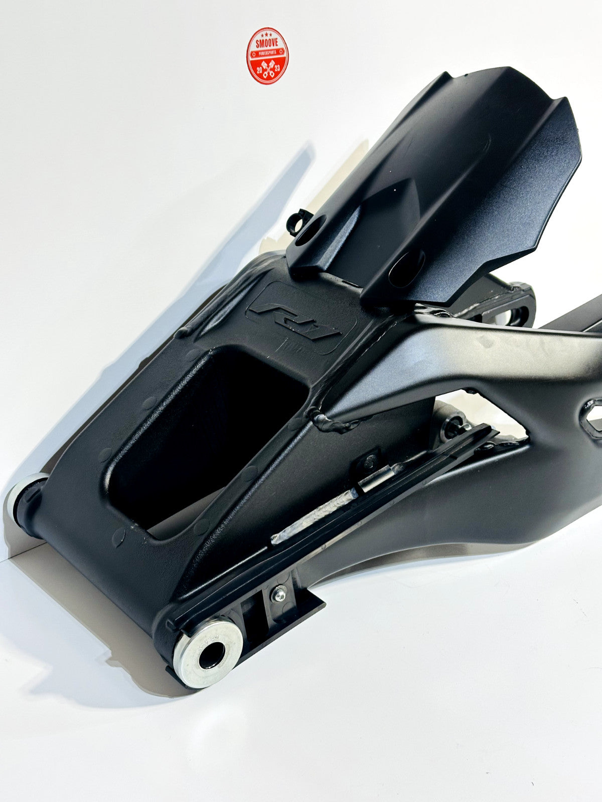 2020-2026 YAMAHA YZF R1 OEM SWINGARM REAR BACK SUSPENSION SWING ARM