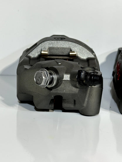 2021-2025 KAWASAKI NINJA ZX10R ZX10 OEM BREMBO FRONT BRAKE CALIPER SET W/ PADS