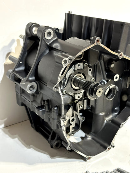 2014-2025 YAMAHA YZF R7 MT FZ 07 OEM COMPLETE ENGINE CRANK CASE CRANKCASE BLOCK