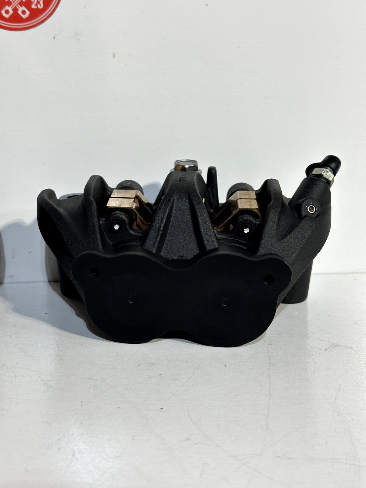 2023-2026 KAWASAKI NINJA ZX4RR OEM RIGHT LEFT FRONT BRAKE CALIPER SET W/ PADS