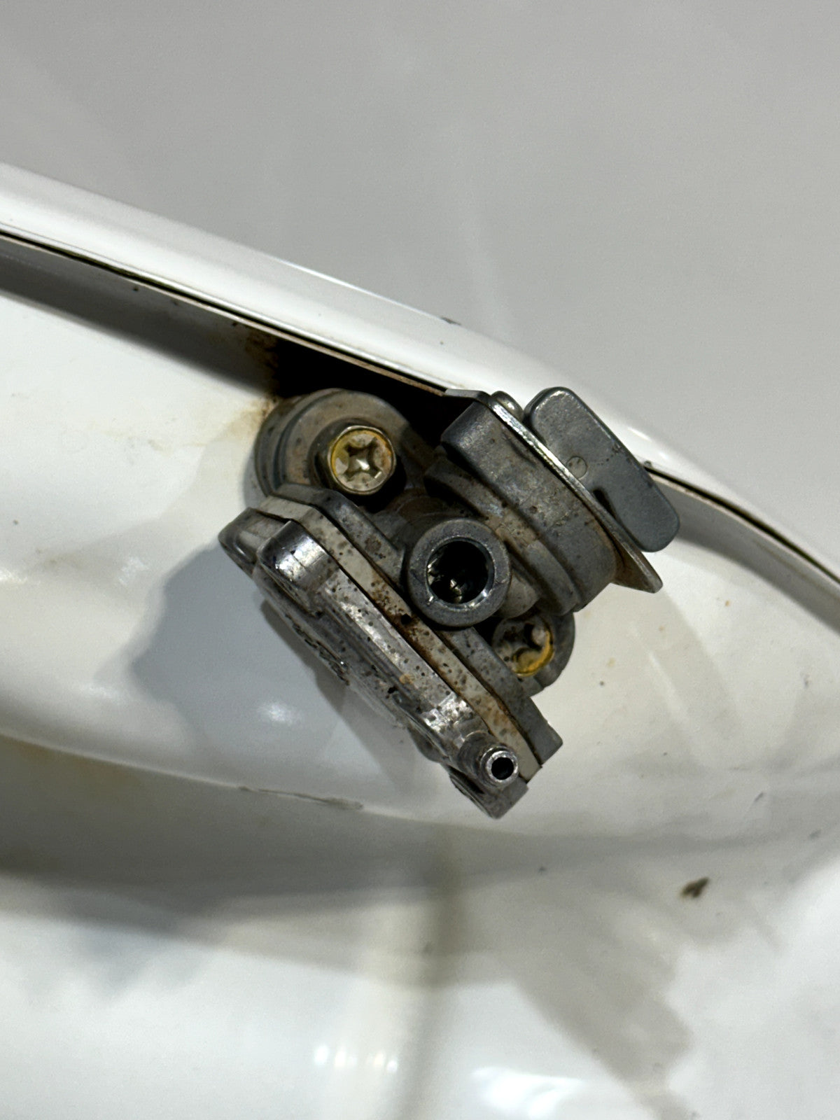2000-2024 SUZUKI DRZ400 DRZ400SM OEM GAS FUEL TANK CELL PETROL RESERVOIR WHITE