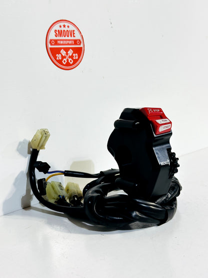 2015-2019 YAMAHA YZF R1 OEM RIGHT HANDLE BAR CONTROL START STOP KILL SWITCH