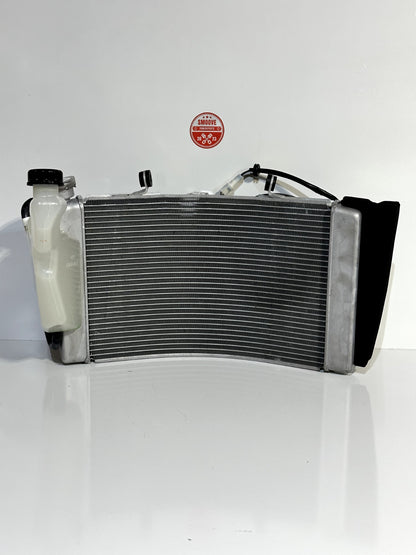 2021-2025 KAWASAKI NINJA ZX10R ZX 10 OEM ENGINE RADIATOR MOTOR COOLER W/ FAN