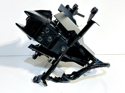 2022-2025 YAMAHA YZF R7 OEM FRONT HEAD LIGHT & LIGHT CONTROL UNIT W/ BRACKET