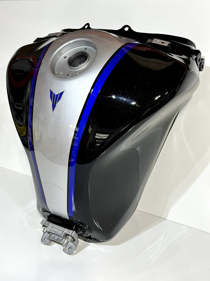 2021-2023 YAMAHA MT09 SP MT-09 SP OEM GAS FUEL TANK PETROL RESERVOIR FUEL CELL