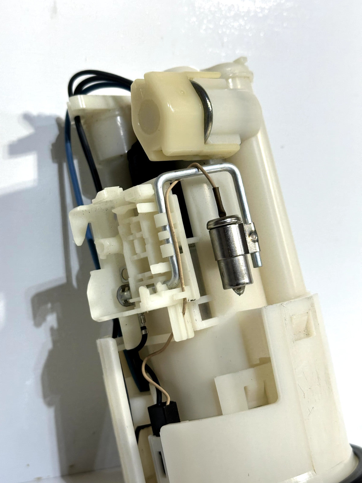 2008-2016 YAMAHA YZF R6 OEM FUEL PUMP GAS TANK PETROL SENDER UNIT 4CB-13907-00