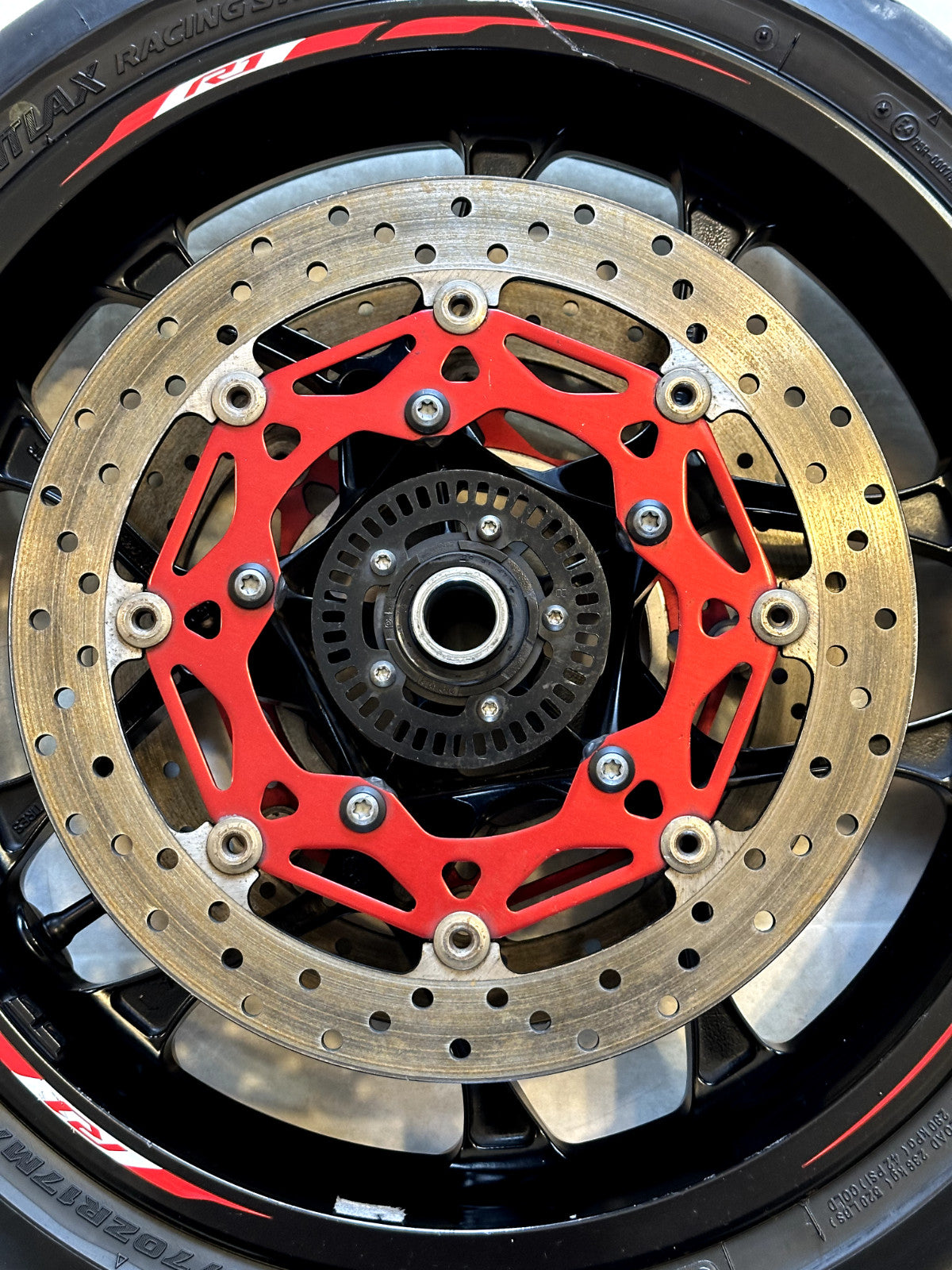 2015-2025 YAMAHA YZF R1 OEM FRONT WHEEL RIM ROTOR TIRE ABS RING BLACK STRAIGHT