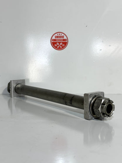 2019-2025 KAWASAKI NINJA ZX6R ZX636 OEM REAR WHEEL AXLE BOLT & NUT W/ AXLE BLOCK