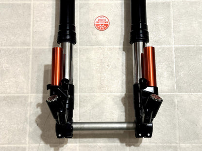 2021-2025 KAWASAKI NINJA ZX10R FRONT FORKS SUSPENSION W/ TRIPLE TREE + CLIP ONS ✅