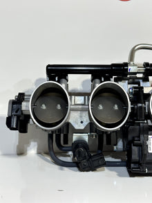 2024-2025 KAWASAKI NINJA ZX6R ZX636 OEM THROTTLE BODY BODIES W/ FUEL INJECTORS