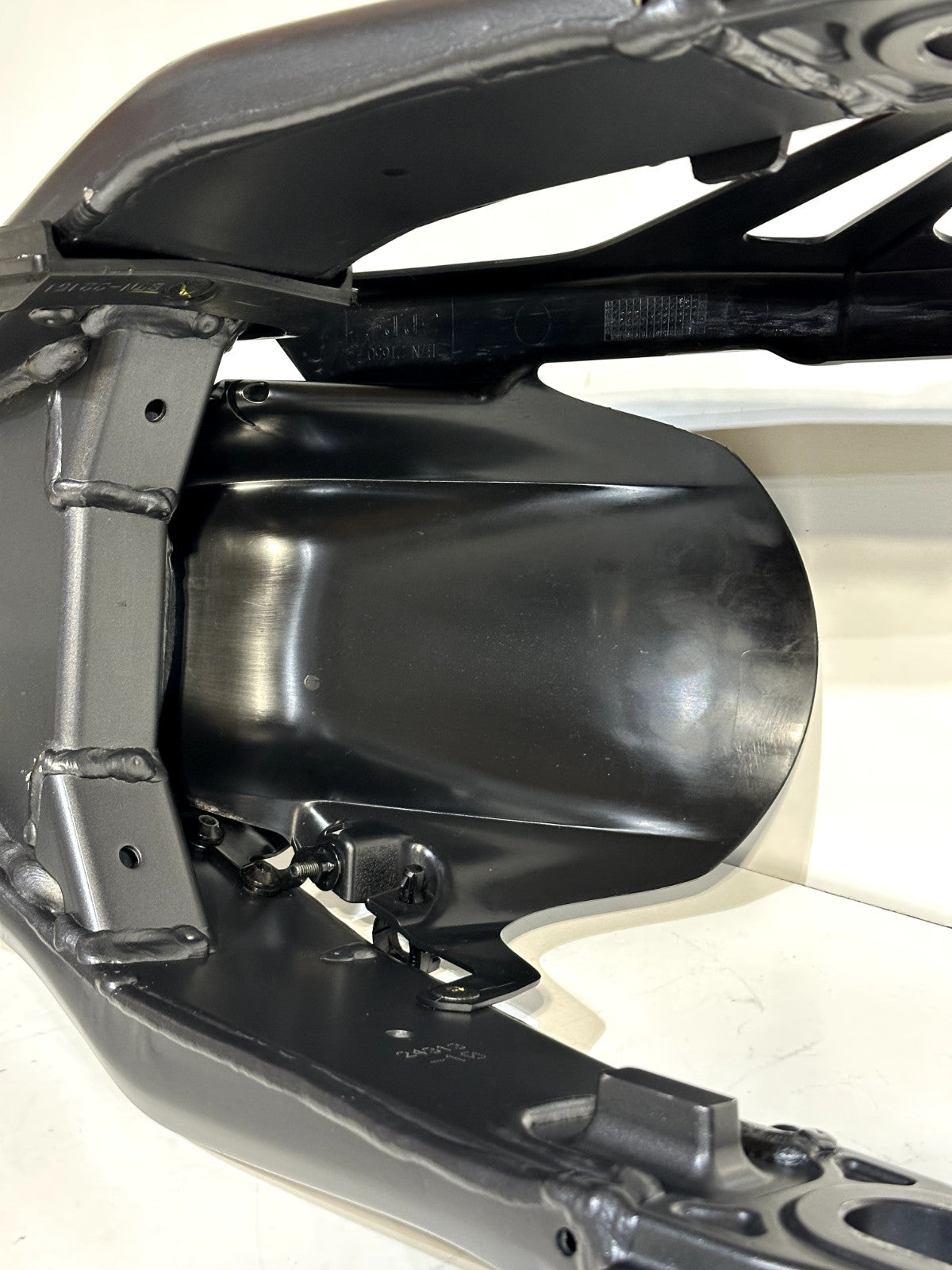 2021-2023 YAMAHA MT09 MT 09 OEM REAR BACK SWINGARM SUSPENSION SWING ARM