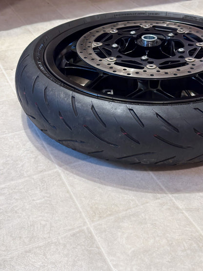 2020-2025 YAMAHA YZF-R1 YZF R1 OEM FRONT WHEEL RIM ROTOR & TIRE ASSEMBLY BLACK