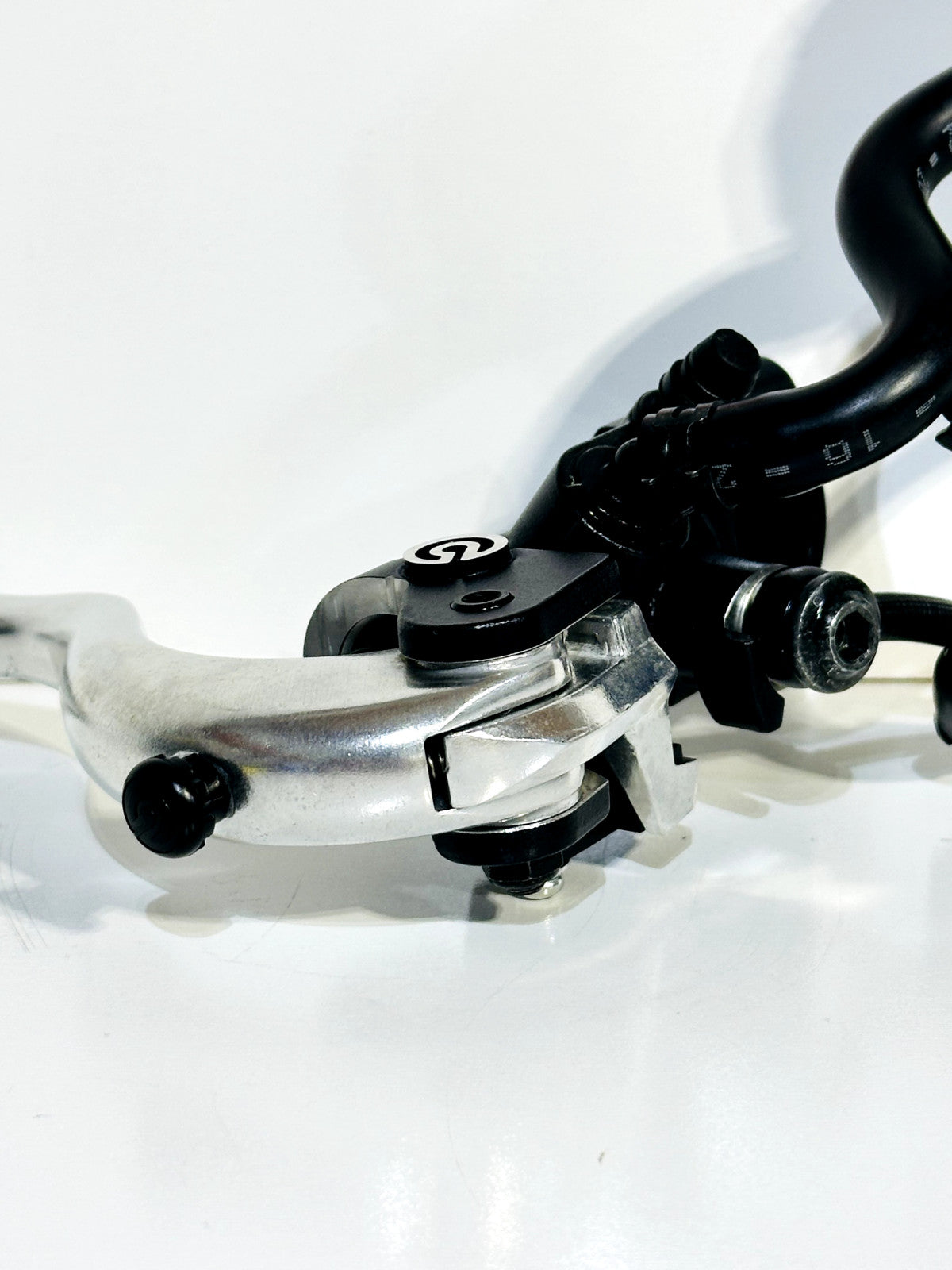 2025-2026 YAMAHA YZF R1 OEM FRONT BRAKE MASTER CYLINDER W/ STEEL BRAIDED LINE