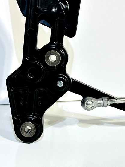 2021-2024 YAMAHA MT07 MT-07 OEM SHIFTER PEDAL & LINKAGE W/ FOOT PEG & BRACKET