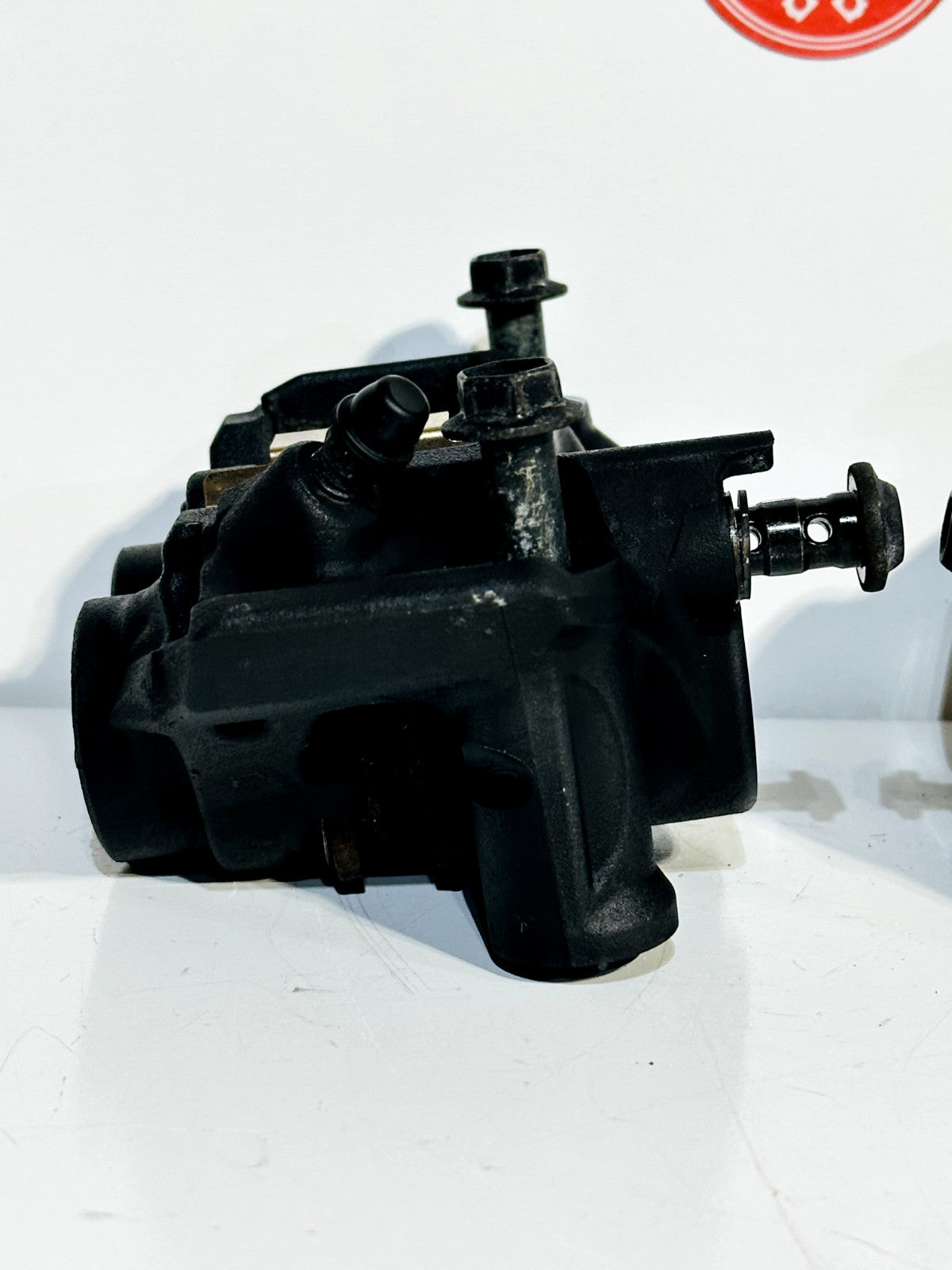 2022-2025 YAMAHA YZF R7 OEM LEFT & RIGHT FRONT BRAKE CALIPER SET W/ HARDWARE