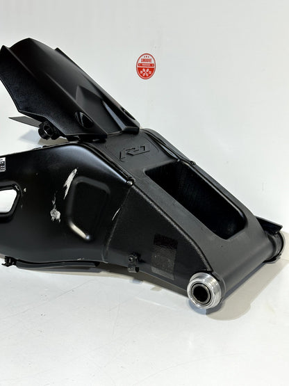 2015-2025 YAMAHA YZF R1 OEM REAR BACK SUSPENSION SWINGARM SWING ARM